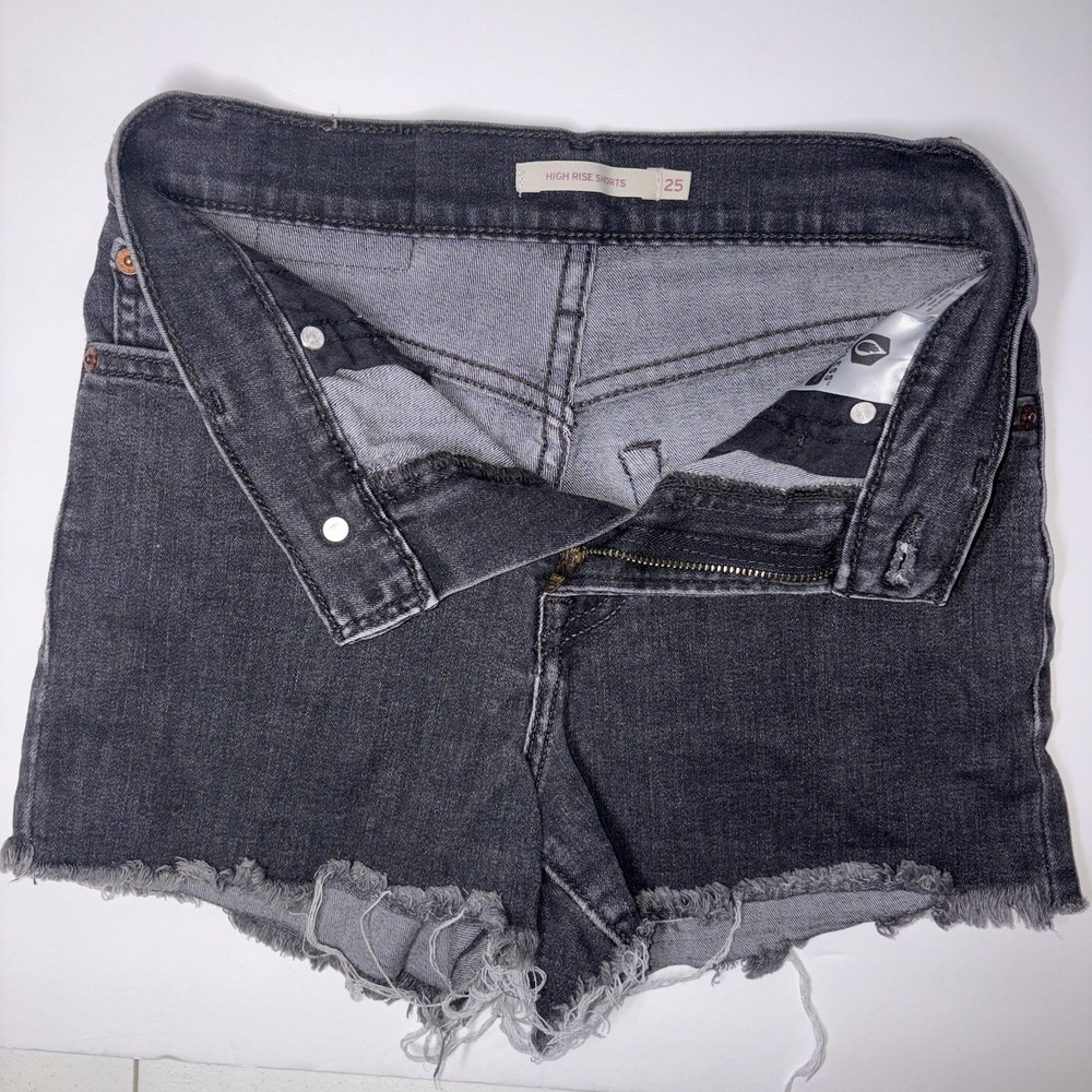 Levi's Black High Rise Mini Jean Shorts Size 25 Black Distressed Raw Hem Cutoff - Picture 3 of 7